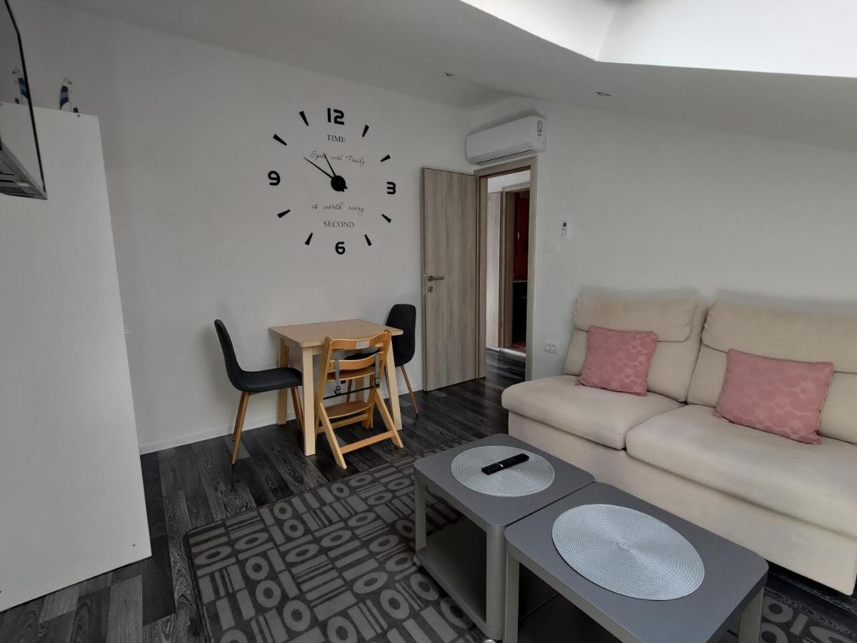 Apartment Juliet Izola Exterior photo